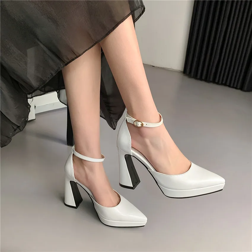 Red Black Patent Leather Platf - Summer Clothing Office recension och pris