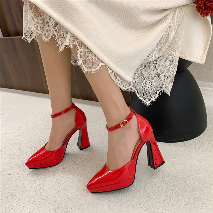 Red Black Patent Leather Platf - Summer Clothing Office recension och pris